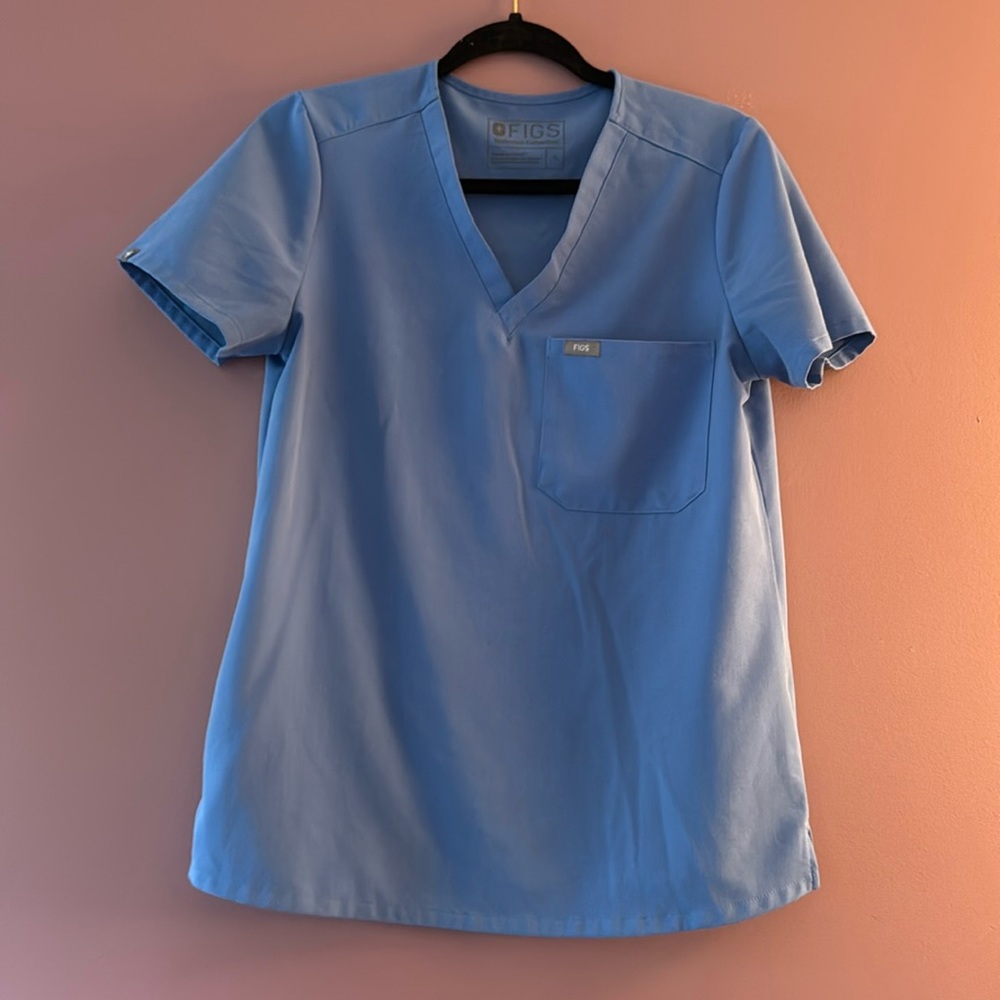 SET FOR OLIVIA * Figs Catarina One Pocket Scrub Top Small Tuckable LIKE NEW